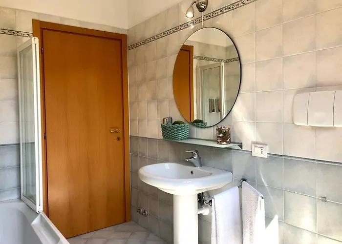 L'ulivo Di Apartment *