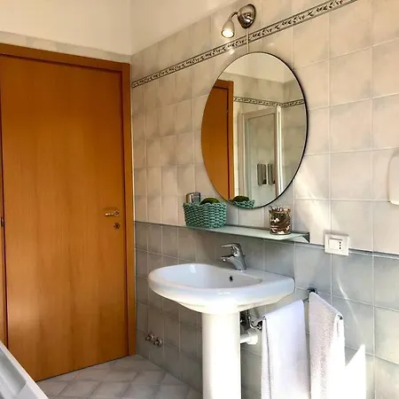 L'ulivo Di Apartment *